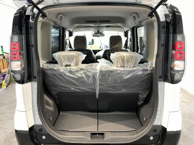 デリカミニ T プレミアム 電動スライド 純正14インチアルミホイール USBソケット ステアリングヒーター シートヒーター ロールサンシェード 撥水シート バックテーブル 後方支援 アラウンドビューモニター サーキュレーター(32枚目)