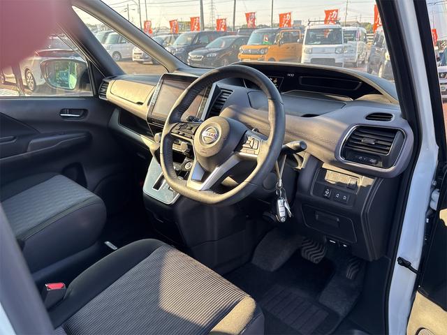 セレナ ハイウェイスターＶ　純正９インチナビゲーション　アラウンドビューモニター　ワンオーナー　　地デジフルセグＴＶ　ＥＴＣ　フリップダウンモニター　両側パワースライドドア　ＣＤ／ＤＶＤ再生　パーキングアシスト　プロパイロット（28枚目）