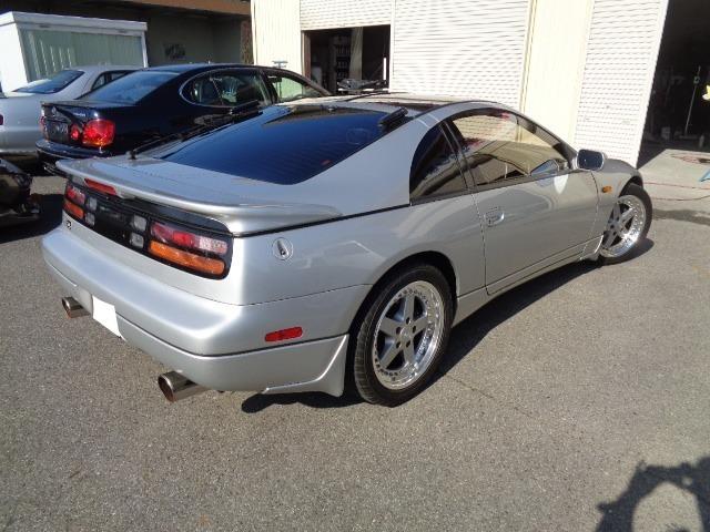 フェアレディZ 300ZXツインターボ 300ZXツインターボ(2名) 2シーター Tルーフ 純正エアロ 整備記録簿12枚 実走行2.5万キロ 修復歴無 純正色 エクイップ17インチホイール 車検対応マフラー(9枚目)