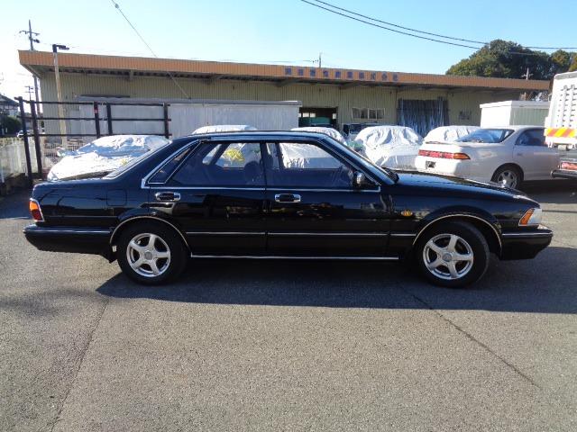 グロリア ブロアムＶＩＰ　ターボ　１オーナー　ターボ　純正ブラック　整備記録　Ｈ４　Ｈ５　Ｈ７　Ｈ９　Ｈ１１　Ｈ１３　Ｈ１５　Ｈ１７　Ｈ１９　Ｈ２１　Ｈ２３　Ｈ２５　Ｈ２７　Ｈ２９　Ｒ１　Ｒ３　Ｒ５　有り（8枚目）