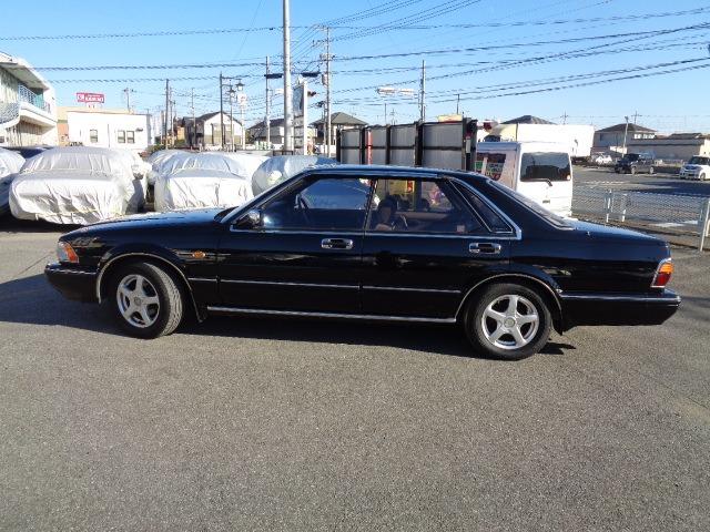 グロリア ブロアムＶＩＰ　ターボ　１オーナー　ターボ　純正ブラック　整備記録　Ｈ４　Ｈ５　Ｈ７　Ｈ９　Ｈ１１　Ｈ１３　Ｈ１５　Ｈ１７　Ｈ１９　Ｈ２１　Ｈ２３　Ｈ２５　Ｈ２７　Ｈ２９　Ｒ１　Ｒ３　Ｒ５　有り（15枚目）