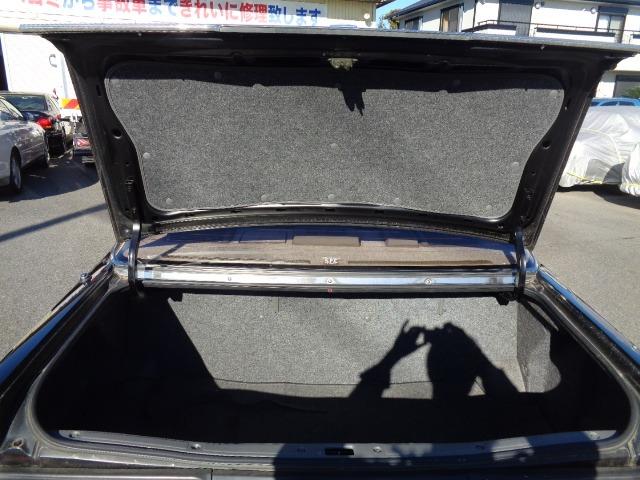 グロリア ブロアムＶＩＰ　ターボ　１オーナー　ターボ　純正ブラック　整備記録　Ｈ４　Ｈ５　Ｈ７　Ｈ９　Ｈ１１　Ｈ１３　Ｈ１５　Ｈ１７　Ｈ１９　Ｈ２１　Ｈ２３　Ｈ２５　Ｈ２７　Ｈ２９　Ｒ１　Ｒ３　Ｒ５　有り（37枚目）