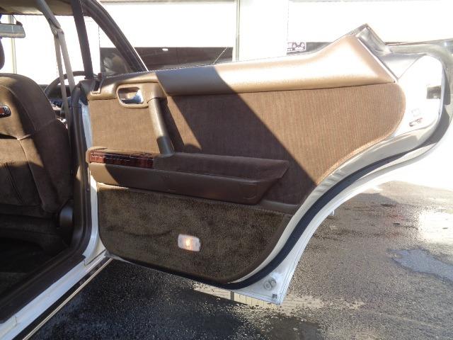 グロリア ブロアム　ターボ　１オーナー　サンルーフ　ワイドボディ　ＶＧ２０ターボ　整備記録　Ｈ１８　Ｈ２０　Ｈ２２　Ｈ２４　Ｈ２６　Ｈ２８　Ｈ３０　Ｒ２　Ｒ４　Ｒ６　有り（24枚目）