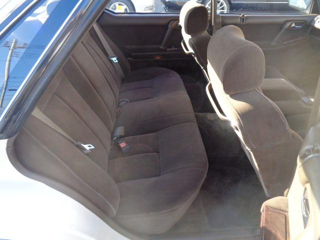 グロリア ブロアム　ターボ　１オーナー　サンルーフ　ワイドボディ　ＶＧ２０ターボ　整備記録　Ｈ１８　Ｈ２０　Ｈ２２　Ｈ２４　Ｈ２６　Ｈ２８　Ｈ３０　Ｒ２　Ｒ４　Ｒ６　有り（26枚目）