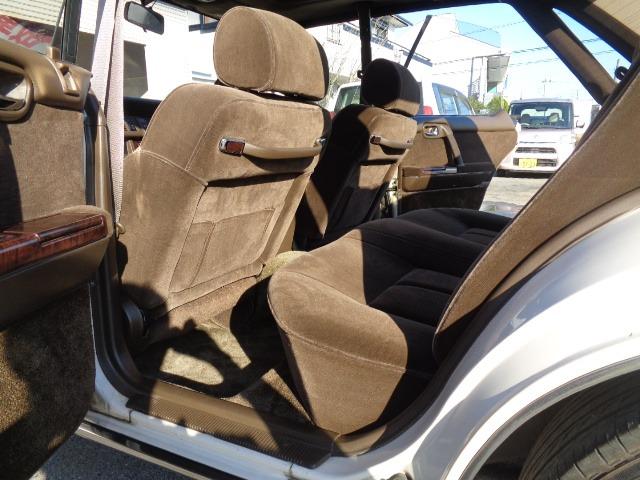 グロリア ブロアム　ターボ　１オーナー　サンルーフ　ワイドボディ　ＶＧ２０ターボ　整備記録　Ｈ１８　Ｈ２０　Ｈ２２　Ｈ２４　Ｈ２６　Ｈ２８　Ｈ３０　Ｒ２　Ｒ４　Ｒ６　有り（28枚目）