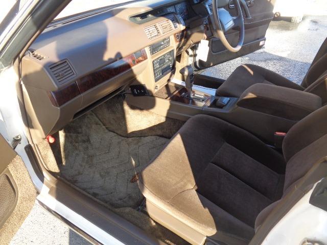 グロリア ブロアム　ターボ　１オーナー　サンルーフ　ワイドボディ　ＶＧ２０ターボ　整備記録　Ｈ１８　Ｈ２０　Ｈ２２　Ｈ２４　Ｈ２６　Ｈ２８　Ｈ３０　Ｒ２　Ｒ４　Ｒ６　有り（32枚目）