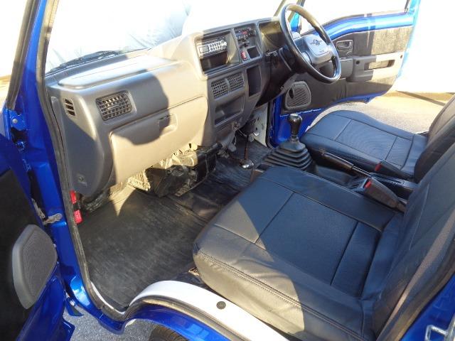 サンバートラック ＴＣ－ＳＣ　１オーナー　整備記録Ｈ２３　２５　２７　２９　３１　Ｒ３　５　７年有　スーパーチャージャー　純正５速　４ＷＤ　色替車　Ｋ７Ｘ　ＷＲブルーパール　新品ハードカーゴワークキャリア　新品純正ＯＰワイドバイザ（24枚目）