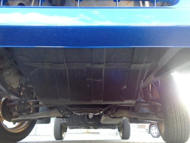 サンバートラック ＴＣ－ＳＣ　１オーナー　整備記録Ｈ２３　２５　２７　２９　３１　Ｒ３　５　７年有　スーパーチャージャー　純正５速　４ＷＤ　色替車　Ｋ７Ｘ　ＷＲブルーパール　新品ハードカーゴワークキャリア　新品純正ＯＰワイドバイザ（29枚目）