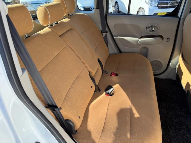 キューブ １５Ｘ　Ｖセレクション　ヴィンテージキャメルインテリア／純正ナビ／フルセグＴＶ／Ｂｌｕｅｔｏｏｔｈオーディオ／バックカメラ（11枚目）