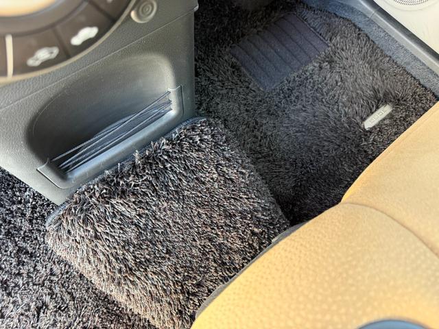 キューブ １５Ｘ　Ｖセレクション　ヴィンテージキャメルインテリア／純正ナビ／フルセグＴＶ／Ｂｌｕｅｔｏｏｔｈオーディオ／バックカメラ（19枚目）