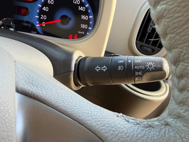 キューブ １５Ｘ　Ｖセレクション　ヴィンテージキャメルインテリア／純正ナビ／フルセグＴＶ／Ｂｌｕｅｔｏｏｔｈオーディオ／バックカメラ（21枚目）