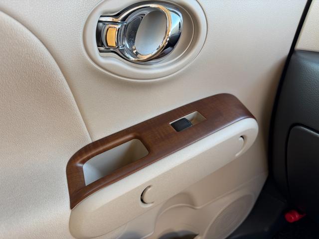 キューブ １５Ｘ　Ｖセレクション　ヴィンテージキャメルインテリア／純正ナビ／フルセグＴＶ／Ｂｌｕｅｔｏｏｔｈオーディオ／バックカメラ（23枚目）