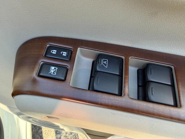 キューブ １５Ｘ　Ｖセレクション　ヴィンテージキャメルインテリア／純正ナビ／フルセグＴＶ／Ｂｌｕｅｔｏｏｔｈオーディオ／バックカメラ（27枚目）