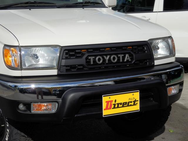 ハイラックスサーフ ＳＳＲ－Ｘ後期型クラシックナロー新品３ＵＰ新品タコマフェイス　プレミアムセレクション　新品ＤＥＡＮ１６インチＡＷ　新品ＢＦグットリッチＡＴタイヤ　新品タコマ風フロントグリル　４ＷＤ　純正パール（7枚目）