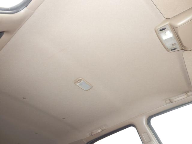 ハイラックスサーフ ＳＳＲ－Ｘ後期型クラシックナロー新品３ＵＰ新品タコマフェイス　プレミアムセレクション　新品ＤＥＡＮ１６インチＡＷ　新品ＢＦグットリッチＡＴタイヤ　新品タコマ風フロントグリル　４ＷＤ　純正パール（8枚目）