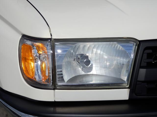 ハイラックスサーフ ＳＳＲ－Ｘ後期型クラシックナロー新品３ＵＰ新品タコマフェイス　プレミアムセレクション　新品ＤＥＡＮ１６インチＡＷ　新品ＢＦグットリッチＡＴタイヤ　新品タコマ風フロントグリル　４ＷＤ　純正パール（15枚目）