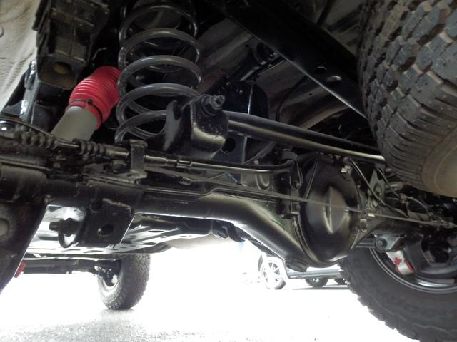 ハイラックスサーフ ＳＳＲ－Ｘ後期型クラシックナロー新品３ＵＰ新品タコマフェイス　プレミアムセレクション　新品ＤＥＡＮ１６インチＡＷ　新品ＢＦグットリッチＡＴタイヤ　新品タコマ風フロントグリル　４ＷＤ　純正パール（18枚目）