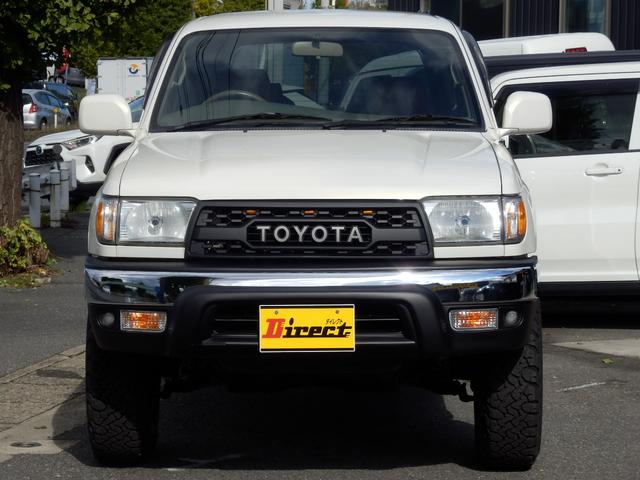 ハイラックスサーフ ＳＳＲ－Ｘ後期型クラシックナロー新品３ＵＰ新品タコマフェイス　プレミアムセレクション　新品ＤＥＡＮ１６インチＡＷ　新品ＢＦグットリッチＡＴタイヤ　新品タコマ風フロントグリル　４ＷＤ　純正パール（22枚目）