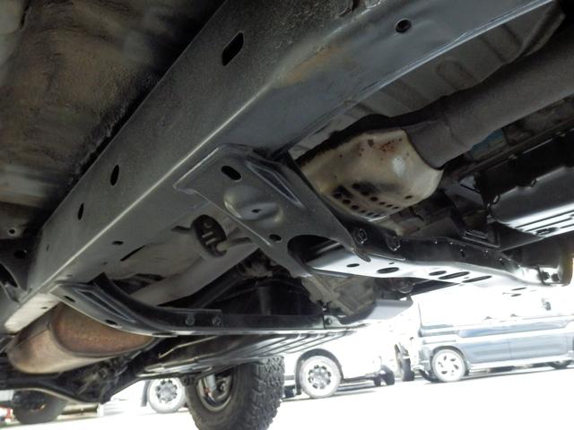 ハイラックスサーフ ＳＳＲ－Ｘ後期型クラシックナロー新品３ＵＰ新品タコマフェイス　プレミアムセレクション　新品ＤＥＡＮ１６インチＡＷ　新品ＢＦグットリッチＡＴタイヤ　新品タコマ風フロントグリル　４ＷＤ　純正パール（34枚目）