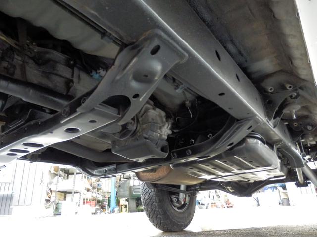 ハイラックスサーフ ＳＳＲ－Ｘ後期型クラシックナロー新品３ＵＰ新品タコマフェイス　プレミアムセレクション　新品ＤＥＡＮ１６インチＡＷ　新品ＢＦグットリッチＡＴタイヤ　新品タコマ風フロントグリル　４ＷＤ　純正パール（35枚目）