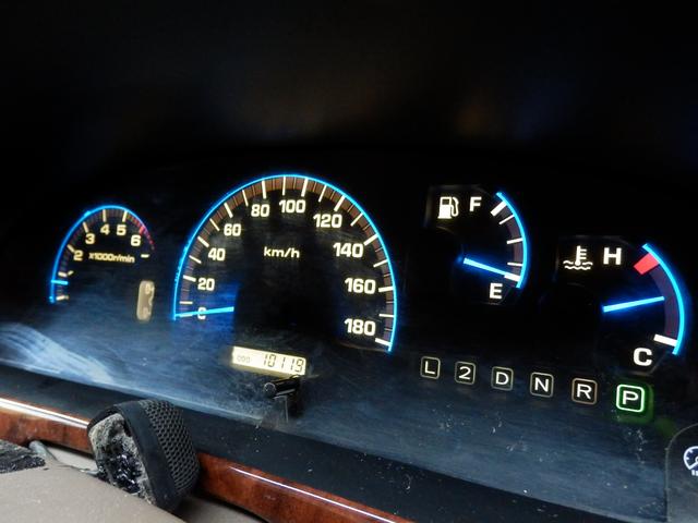 ハイラックスサーフ ＳＳＲ－Ｘ後期型クラシックナロー新品３ＵＰ新品タコマフェイス　プレミアムセレクション　新品ＤＥＡＮ１６インチＡＷ　新品ＢＦグットリッチＡＴタイヤ　新品タコマ風フロントグリル　４ＷＤ　純正パール（37枚目）