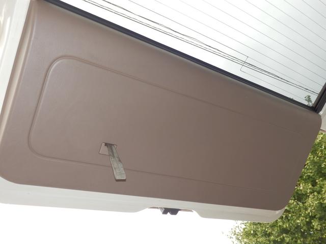 ハイラックスサーフ ＳＳＲ－Ｘ後期型クラシックナロー新品３ＵＰ新品タコマフェイス　プレミアムセレクション　新品ＤＥＡＮ１６インチＡＷ　新品ＢＦグットリッチＡＴタイヤ　新品タコマ風フロントグリル　４ＷＤ　純正パール（46枚目）