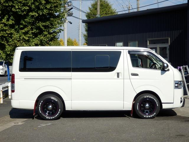 ハイエースバン S-GL仕様DX GLパッケージ ダブルエアコン 新品デイトナ16インチホイール 新品ナスカータイヤ 助手席シートリクライニング加工済み 後席スーパーGLシート(6枚目)