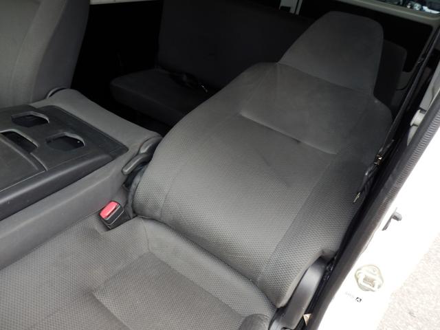 ハイエースバン S-GL仕様DX GLパッケージ ダブルエアコン 新品デイトナ16インチホイール 新品ナスカータイヤ 助手席シートリクライニング加工済み 後席スーパーGLシート(41枚目)