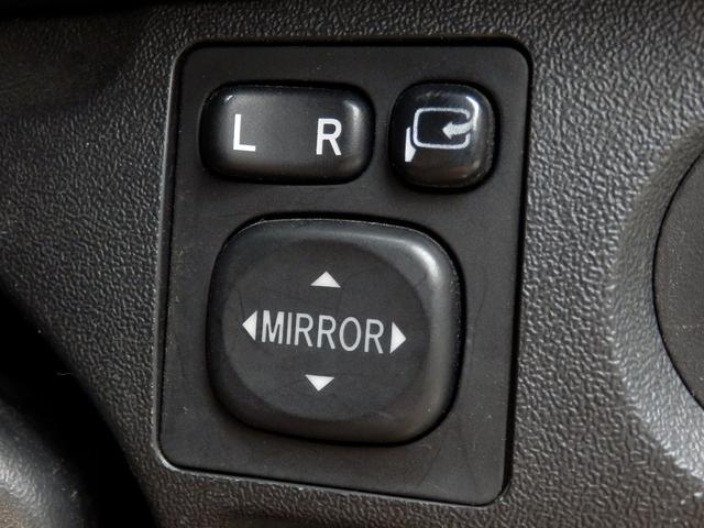 ハイエースバン S-GL仕様DX GLパッケージ ダブルエアコン 新品デイトナ16インチホイール 新品ナスカータイヤ 助手席シートリクライニング加工済み 後席スーパーGLシート(44枚目)