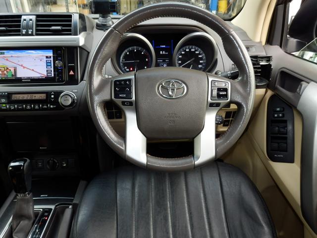 ランドクルーザープラド ＴＸディーゼルターボ６速ＡＴルーフレール４ＷＤ　社外ナビフルセグＴＶバックカメラＥＴＣ　プッシュスタート＆スマートキー（9枚目）