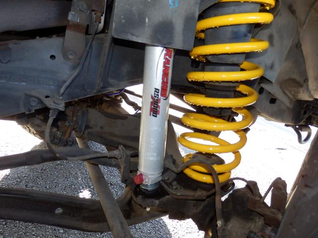 ランドクルーザー８０ ＶＸリミテッド最終型マニュアル換装新品３インチＵＰ　新品角目４灯ヘッドライト　ブラッドレーＶ１６インチＡＷ　ＢＦグットリッチＡＴタイヤ（32枚目）