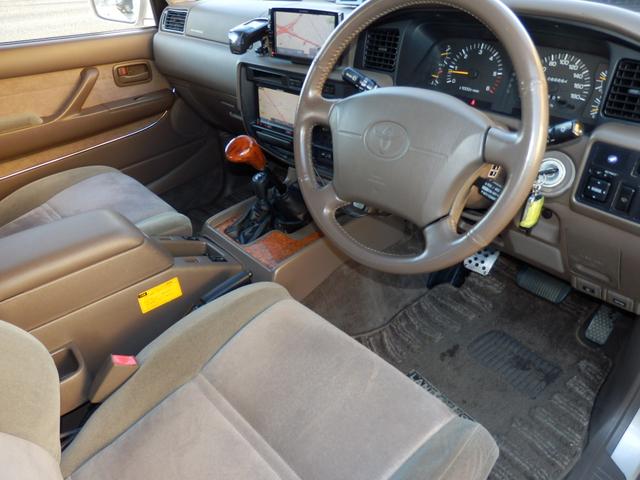 ランドクルーザー８０ ＶＸリミテッド最終型マニュアル換装新品３インチＵＰ　新品角目４灯ヘッドライト　ブラッドレーＶ１６インチＡＷ　ＢＦグットリッチＡＴタイヤ（39枚目）