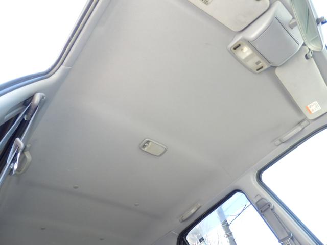 ハイラックスサーフ ＳＳＲ－Ｘ後期型ナロークラシック２インチＵＰ　新品ＤＥＡＮ１６インチＡＷ　新品ＢＦグットリッチＡＴタイヤ（8枚目）