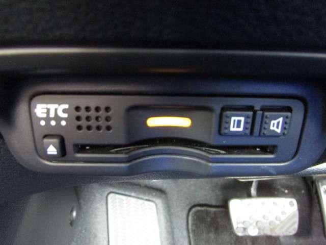 ツーリング・ホンダセンシング 当社試乗車 純正8インチメモリーナビ フルセグ Bluetooth USB リアカメラ LEDヘッドライト LEDフォグライト ETC スマートキー 純正18インチアルミホイール 禁煙車(6枚目)