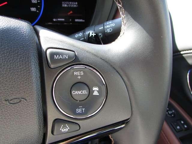 ツーリング・ホンダセンシング 当社試乗車 純正8インチメモリーナビ フルセグ Bluetooth USB リアカメラ LEDヘッドライト LEDフォグライト ETC スマートキー 純正18インチアルミホイール 禁煙車(12枚目)