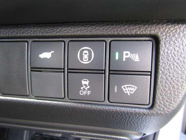 e:HEVZ 禁煙車 ワンオーナー 点検パック当社実施済車 ナビ リアカメラ Bluetooth USB フルセグ LEDヘッドライト パワーテールゲート 純正18インチアルミホイール(9枚目)