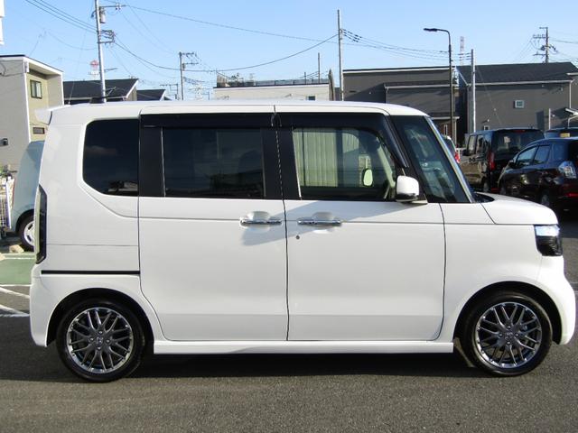 Ｎ－ＢＯＸカスタム ターボ　ワンオーナー　禁煙車　当社点検パック実施済車　純正９インチナビ　フルセグ　Ｂｌｕｅｔｏｏｔｈ　ミュージックサーバー　全方位カメラ　両側電動スライドドア　シートヒーター　ＬＥＤライト　１５インチアルミ（8枚目）