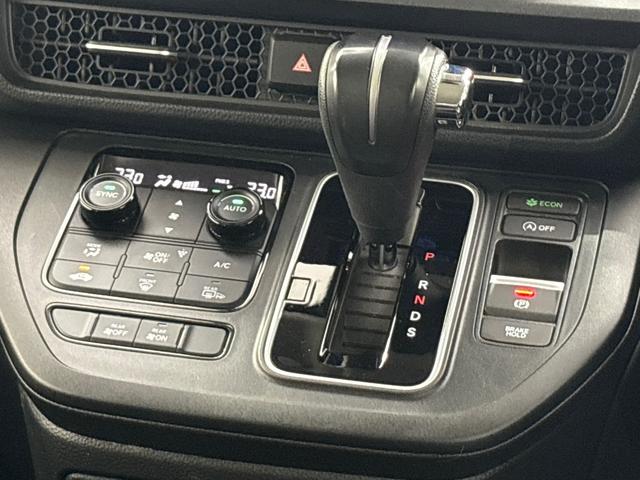 ステップワゴン エアー　ワンオーナー　禁煙車　純正９インチナビ　フルセグ　Ｂｌｕｅｔｏｏｔｈ　ミュージックサーバー　ＵＳＢ　３カメラドラレコ　ＥＴＣ　両側電動スライドドア　バックカメラ　ＬＥＤライト　１６インチアルミホイール（17枚目）