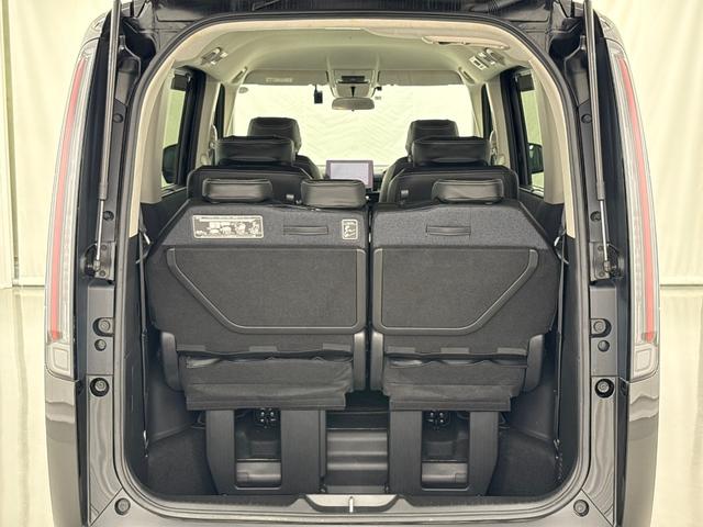 ステップワゴン エアー　ワンオーナー　禁煙車　純正９インチナビ　フルセグ　Ｂｌｕｅｔｏｏｔｈ　ミュージックサーバー　ＵＳＢ　３カメラドラレコ　ＥＴＣ　両側電動スライドドア　バックカメラ　ＬＥＤライト　１６インチアルミホイール（26枚目）
