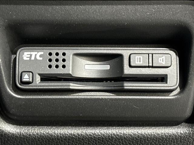 ステップワゴンスパーダ スパーダ・クールスピリットホンダセンシング ワンオーナー 純正ナビ フルセグTV Bluetooth 後席モニター 全周囲カメラ シートヒーター 両側電動スライドドア LEDヘッドライト 17インチアルミホイール サイドカーテンエアバック(17枚目)