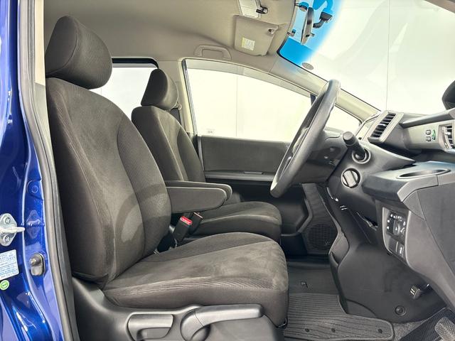 フリード Gジャストセレクション ワンオーナー 禁煙車 パイオニアメモリーナビ ワンセグTV Bluetooth 片側電動スライドドア ETC バックカメラ オートエアコン スマートキー エアバック ABS 横滑り防止 ドアバイザー(16枚目)