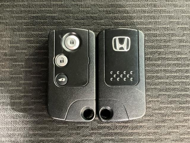 フリード Gジャストセレクション ワンオーナー 禁煙車 パイオニアメモリーナビ ワンセグTV Bluetooth 片側電動スライドドア ETC バックカメラ オートエアコン スマートキー エアバック ABS 横滑り防止 ドアバイザー(24枚目)