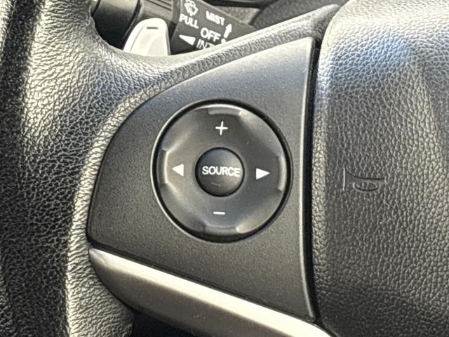 フィット RS 修復歴有り車 ワンオーナー 当社点検パック実施済車 純正ナビ ワンセグTV Bluetooth バックカメラ ETC LEDヘッドライト 16インチアルミホイール スマートキー アイドリングストップ(10枚目)