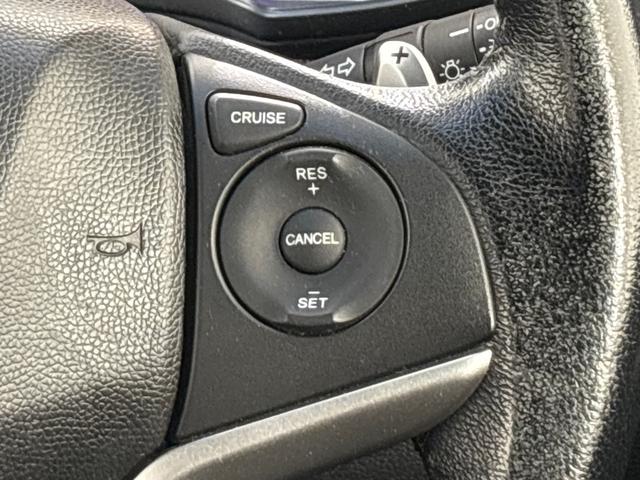 フィット RS 修復歴有り車 ワンオーナー 当社点検パック実施済車 純正ナビ ワンセグTV Bluetooth バックカメラ ETC LEDヘッドライト 16インチアルミホイール スマートキー アイドリングストップ(11枚目)