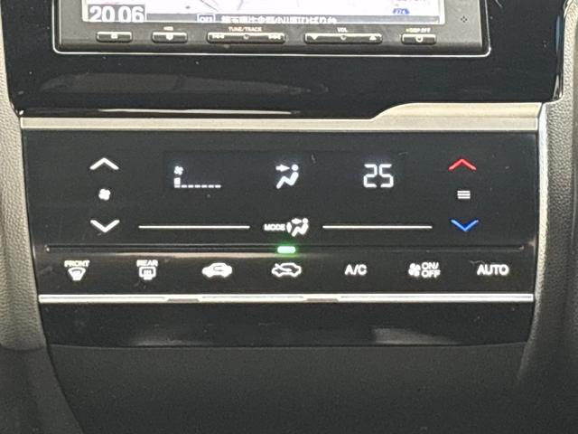 フィット RS 修復歴有り車 ワンオーナー 当社点検パック実施済車 純正ナビ ワンセグTV Bluetooth バックカメラ ETC LEDヘッドライト 16インチアルミホイール スマートキー アイドリングストップ(15枚目)