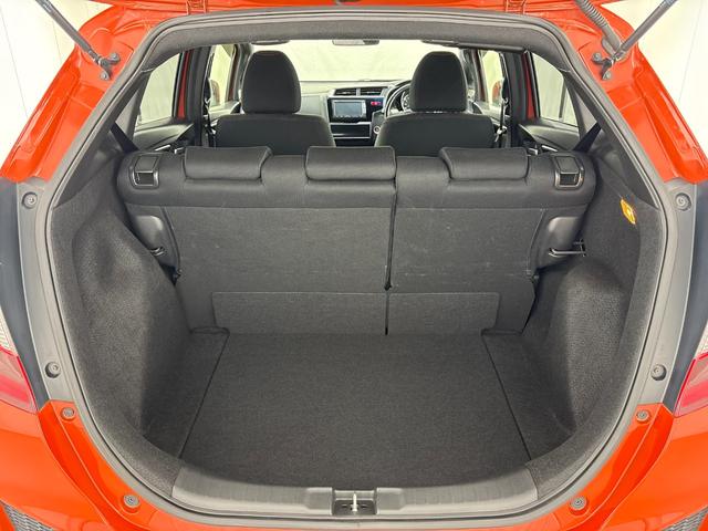 フィット RS 修復歴有り車 ワンオーナー 当社点検パック実施済車 純正ナビ ワンセグTV Bluetooth バックカメラ ETC LEDヘッドライト 16インチアルミホイール スマートキー アイドリングストップ(23枚目)