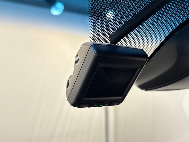 ステップワゴンスパーダ ｅ：ＨＥＶスパーダＧ・ＥＸホンダセンシング　ワンオーナー　禁煙車　当社点検パック実施済車　純正９インチナビ　フルセグ　Ｂｌｕｅｔｏｏｔｈ　ミュージックサーバー　ＵＳＢ　後席モニター　フロントドラレコ　ＥＴＣ　バックカメラ　ＬＥＤヘッドライト（6枚目）