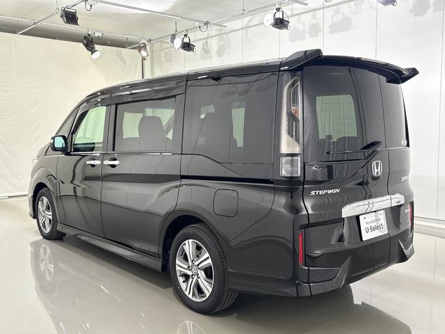 ステップワゴンスパーダ ｅ：ＨＥＶスパーダＧ・ＥＸホンダセンシング　ワンオーナー　禁煙車　当社点検パック実施済車　純正９インチナビ　フルセグ　Ｂｌｕｅｔｏｏｔｈ　ミュージックサーバー　ＵＳＢ　後席モニター　フロントドラレコ　ＥＴＣ　バックカメラ　ＬＥＤヘッドライト（11枚目）