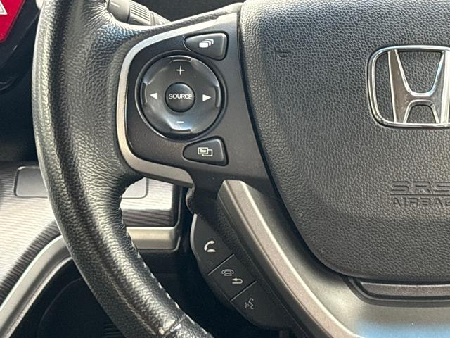 ステップワゴンスパーダ ｅ：ＨＥＶスパーダＧ・ＥＸホンダセンシング　ワンオーナー　禁煙車　当社点検パック実施済車　純正９インチナビ　フルセグ　Ｂｌｕｅｔｏｏｔｈ　ミュージックサーバー　ＵＳＢ　後席モニター　フロントドラレコ　ＥＴＣ　バックカメラ　ＬＥＤヘッドライト（13枚目）