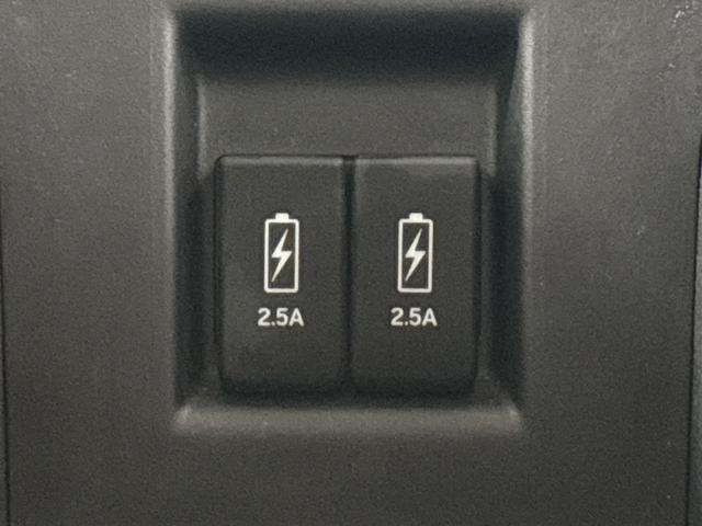 ステップワゴンスパーダ ｅ：ＨＥＶスパーダＧ・ＥＸホンダセンシング　ワンオーナー　禁煙車　当社点検パック実施済車　純正９インチナビ　フルセグ　Ｂｌｕｅｔｏｏｔｈ　ミュージックサーバー　ＵＳＢ　後席モニター　フロントドラレコ　ＥＴＣ　バックカメラ　ＬＥＤヘッドライト（21枚目）